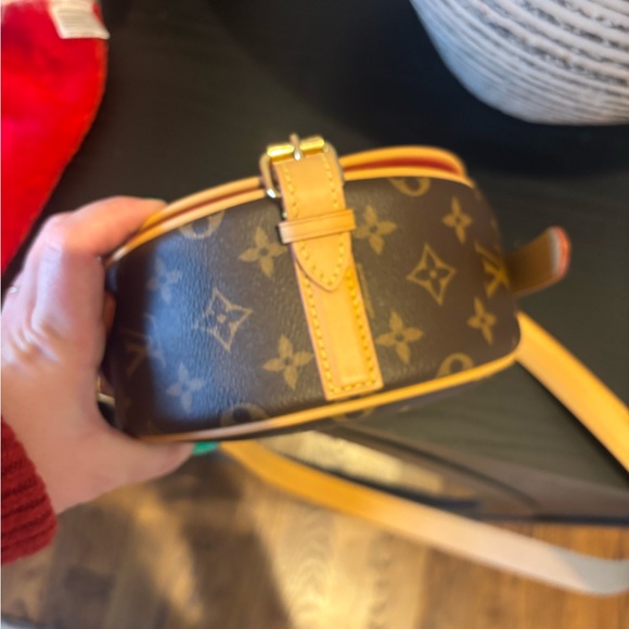 Authentic Louis Vuitton Monogram Tambourin NM Crossbody Bag - Picture 12 of 14